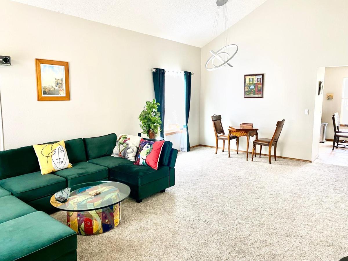 Artsy Home Close To Usafa With Fireplace And Patio Colorado Springs Exterior photo